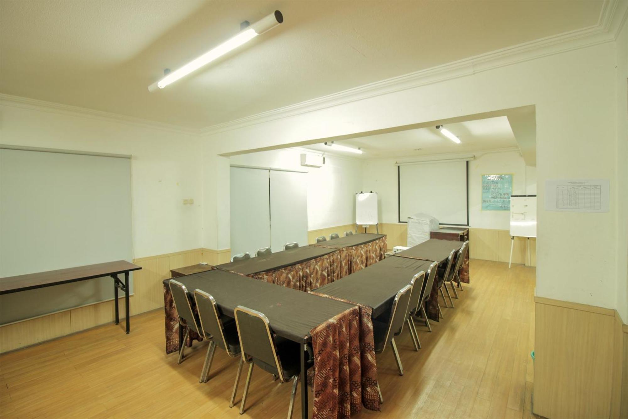 Collection O 295 Grha Ciumbuleuit Guest House Μπαντούνγκ Εξωτερικό φωτογραφία